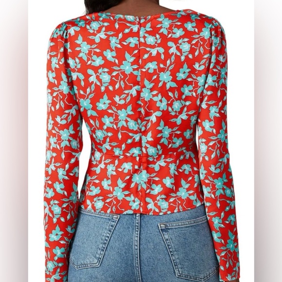 NWT Love, Whit by Whitney Port Red Floral Crop Top Women's Size Small (17” P2P) - Picture 2 of 11